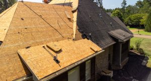 Here’s What You Need to Know About Roof Replacement Services Here’s What You Need to Know About Roof Replacement Services